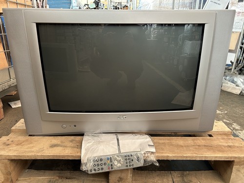 Jvc widescreen crt tv - 28”,
