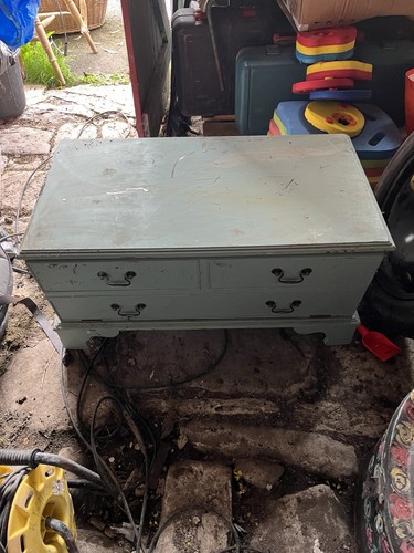 Vintage style stand - tv,